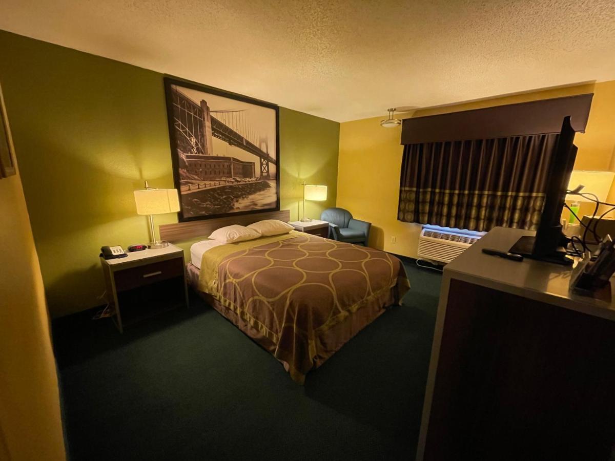 Super 8 By Wyndham Van Buren/Ft. Smith Area Εξωτερικό φωτογραφία
