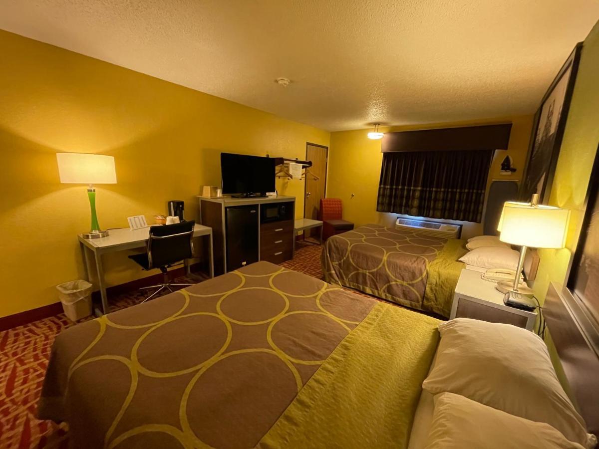 Super 8 By Wyndham Van Buren/Ft. Smith Area Εξωτερικό φωτογραφία