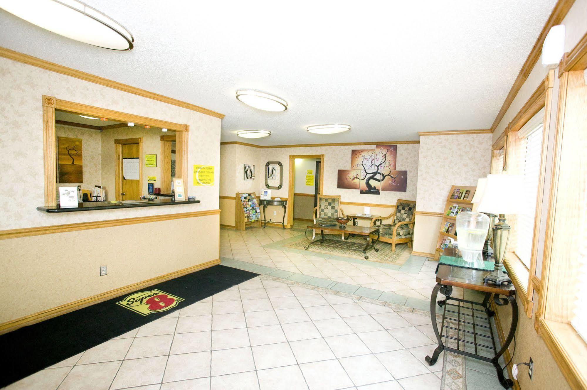 Super 8 By Wyndham Van Buren/Ft. Smith Area Εσωτερικό φωτογραφία
