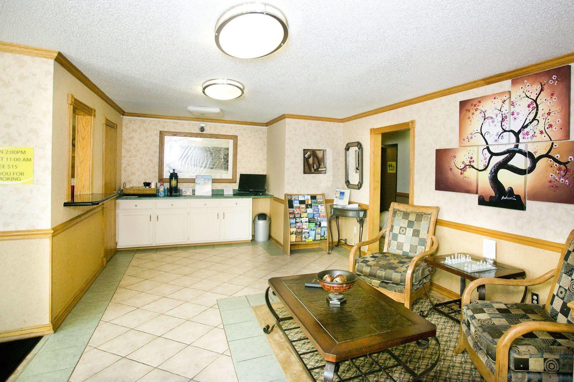 Super 8 By Wyndham Van Buren/Ft. Smith Area Εξωτερικό φωτογραφία