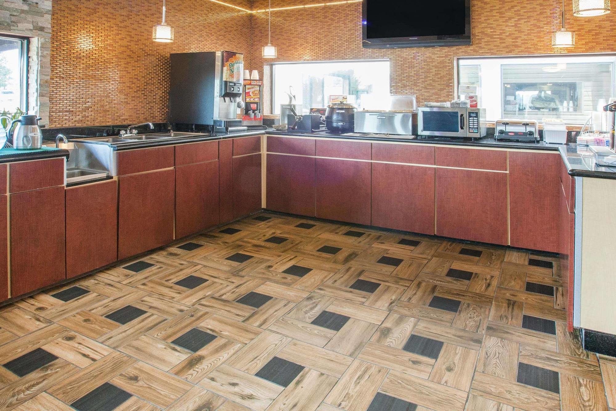 Super 8 By Wyndham Van Buren/Ft. Smith Area Εξωτερικό φωτογραφία
